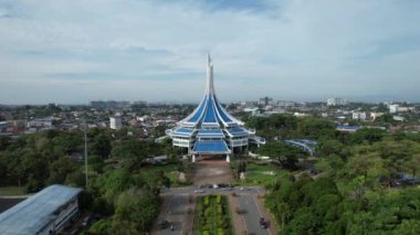 Kuching, Malezya - 21 Haziran 2024: Kuching City 'deki Landmark Binalarının Havadan Görünümü