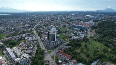 Kuching, Malezya - 21 Haziran 2024: Kuching City 'deki Landmark Binalarının Havadan Görünümü