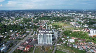 Kuching, Malezya - 21 Haziran 2024: Kuching City 'deki Landmark Binalarının Havadan Görünümü