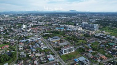Kuching, Malezya - 21 Haziran 2024: Kuching City 'deki Landmark Binalarının Havadan Görünümü