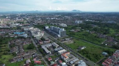 Kuching, Malezya - 21 Haziran 2024: Kuching City 'deki Landmark Binalarının Havadan Görünümü