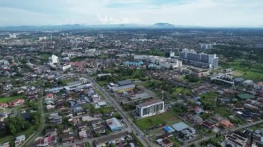 Kuching, Malezya - 21 Haziran 2024: Kuching City 'deki Landmark Binalarının Havadan Görünümü