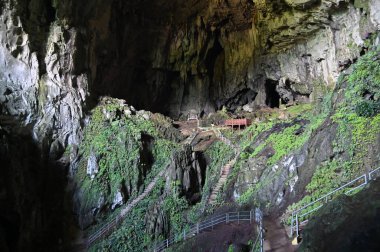 Bau, Sarawak, Borneo, Malezya Peri Mağarası ve Rüzgar Mağarası