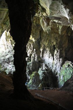 Bau, Sarawak, Borneo, Malezya Peri Mağarası ve Rüzgar Mağarası