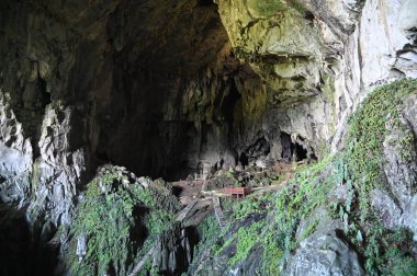 Bau, Sarawak, Borneo, Malezya Peri Mağarası ve Rüzgar Mağarası