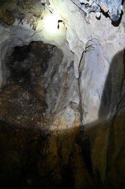 Bau, Sarawak, Borneo, Malezya Peri Mağarası ve Rüzgar Mağarası