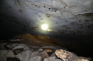 Bau, Sarawak, Borneo, Malezya Peri Mağarası ve Rüzgar Mağarası