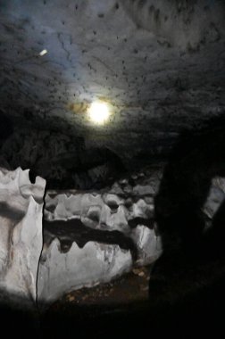 Bau, Sarawak, Borneo, Malezya Peri Mağarası ve Rüzgar Mağarası