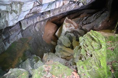 Bau, Sarawak, Borneo, Malezya Peri Mağarası ve Rüzgar Mağarası