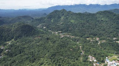 Bau, Sarawak, Borneo, Malezya Peri Mağarası ve Rüzgar Mağarası