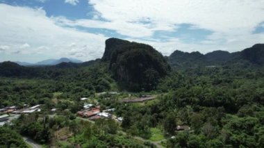Bau, Sarawak, Borneo, Malezya Peri Mağarası ve Rüzgar Mağarası