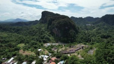 Bau, Sarawak, Borneo, Malezya Peri Mağarası ve Rüzgar Mağarası