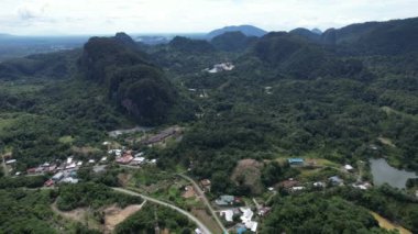 Bau, Sarawak, Borneo, Malezya Peri Mağarası ve Rüzgar Mağarası