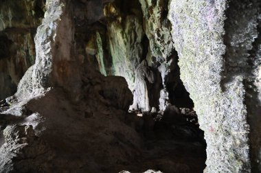 Bau, Sarawak, Borneo, Malezya Peri Mağarası ve Rüzgar Mağarası