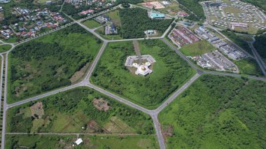 Pentagon Şekilli Cami ve Pentagon Çevreleyen Yollar