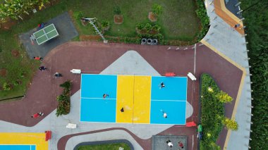 Kuching, Malezya - 6 Temmuz 2024: Batu Kawah Riverbank Parkı