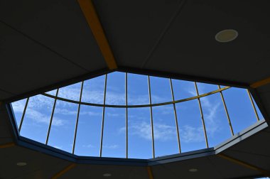 Kuching, Malezya - 6 Temmuz 2024: Batu Kawah Riverbank Parkı