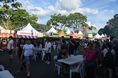 Kuching, Malezya - 3 Ağustos 2024: Yemek Festivali Sokak Fuarı