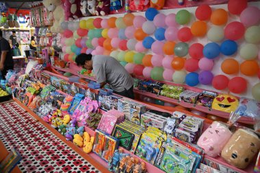 Kuching, Malezya - 3 Ağustos 2024: Yemek Festivali Sokak Fuarı