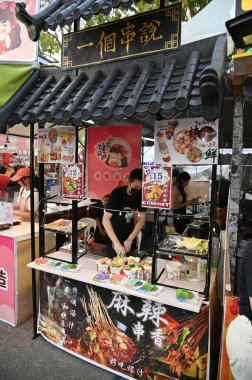 Kuching, Malezya - 3 Ağustos 2024: Yemek Festivali Sokak Fuarı