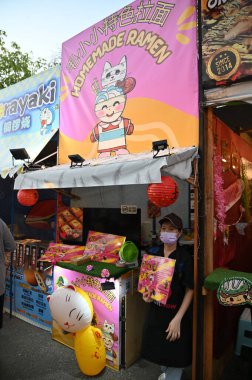 Kuching, Malezya - 3 Ağustos 2024: Yemek Festivali Sokak Fuarı