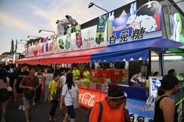 Kuching, Malezya - 3 Ağustos 2024: Yemek Festivali Sokak Fuarı