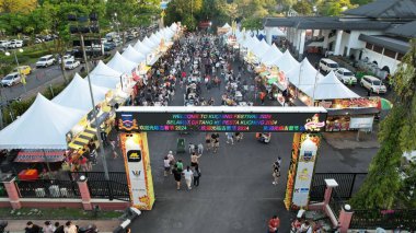 Kuching, Malezya - 8 Ağustos 2024: Kuching Festivali Yemek Fuarı Hava Görüntüsü