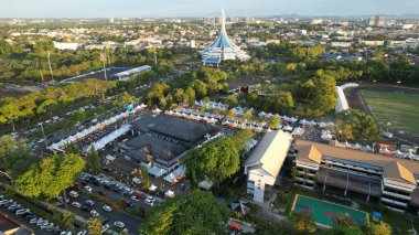 Kuching, Malezya - 8 Ağustos 2024: Kuching Festivali Yemek Fuarı Hava Görüntüsü