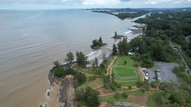 Bintulu, Malezya - 23 Kasım 2024: Bintulu 'nun Tanjung Batu Plajı