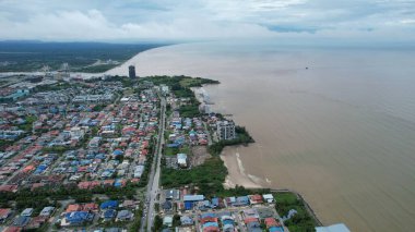 Bintulu, Malezya - 23 Kasım 2024: Bintulu 'nun Tanjung Batu Plajı