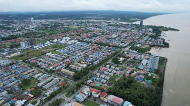 Bintulu, Malezya - 23 Kasım 2024: Bintulu 'nun Tanjung Batu Plajı