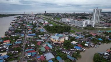 Bintulu, Malezya - 23 Kasım 2024 Eski Havaalanı ve Eski Bintulu Kasabası