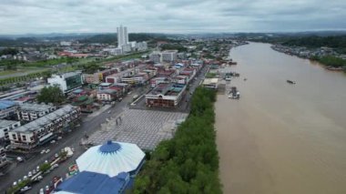 Bintulu, Malezya - 23 Kasım 2024 Eski Havaalanı ve Eski Bintulu Kasabası