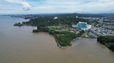 Bintulu, Malezya - 23 Kasım 2024: Bintulu 'nun Tanjung Batu Plajı