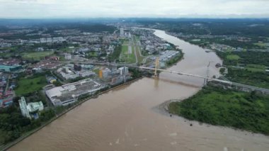 Bintulu, Malezya - 23 Kasım 2024 Eski Havaalanı ve Eski Bintulu Kasabası