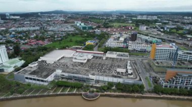 Bintulu, Malezya - 23 Kasım 2024 Eski Havaalanı ve Eski Bintulu Kasabası