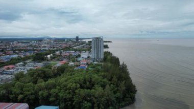 Bintulu, Malezya - 23 Kasım 2024 Eski Havaalanı ve Eski Bintulu Kasabası