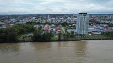 Bintulu, Malezya - 23 Kasım 2024 Eski Havaalanı ve Eski Bintulu Kasabası