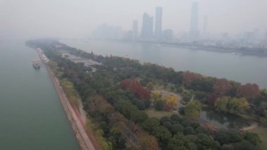 Changsha, Çin - 27 Aralık 2024: Başkan Maos Heykeli Turuncu Ada 'da Havadan Bakış