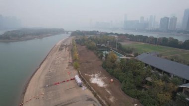 Changsha, Çin - 27 Aralık 2024: Başkan Maos Heykeli Turuncu Ada 'da Havadan Bakış