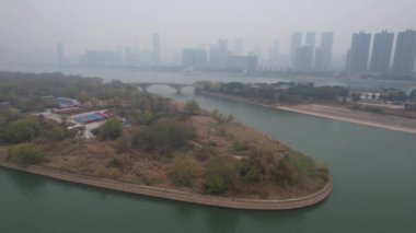 Changsha, Çin - 27 Aralık 2024: Başkan Maos Heykeli Turuncu Ada 'da Havadan Bakış