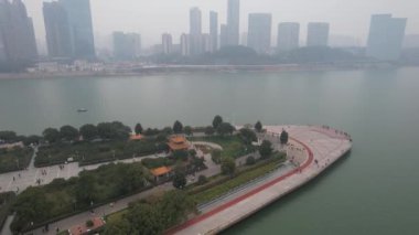 Changsha, Çin - 27 Aralık 2024: Başkan Maos Heykeli Turuncu Ada 'da Havadan Bakış