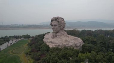 Changsha, Çin - 27 Aralık 2024: Başkan Maos Heykeli Turuncu Ada 'da Havadan Bakış