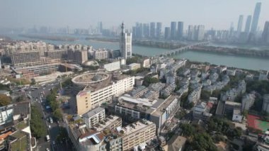 Changsha, Çin - 27 Aralık 2024: Yuelu Dağı ve Hunan Üniversitesi