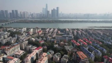 Changsha, Çin - 27 Aralık 2024: Yuelu Dağı ve Hunan Üniversitesi