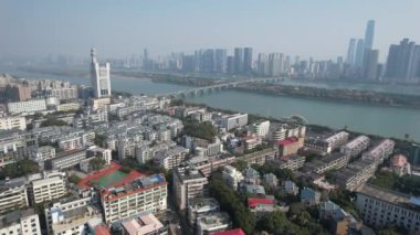 Changsha, Çin - 27 Aralık 2024: Yuelu Dağı ve Hunan Üniversitesi