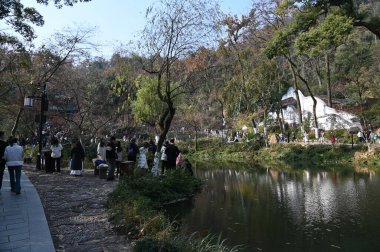 Changsha, Çin - 27 Aralık 2024: Yuelu Dağı ve Hunan Üniversitesi