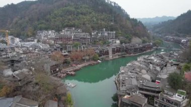 Fenghuang, Çin - 23 Aralık 2024 Anka Kasabası Hava Görüntüsü