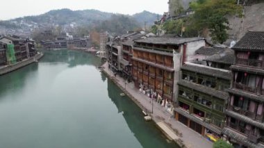 Fenghuang, Çin - 23 Aralık 2024 Anka Kasabası Hava Görüntüsü