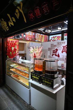 Fenghuang, Çin - 23 Aralık 2024 Anka Kasabası Hava Görüntüsü